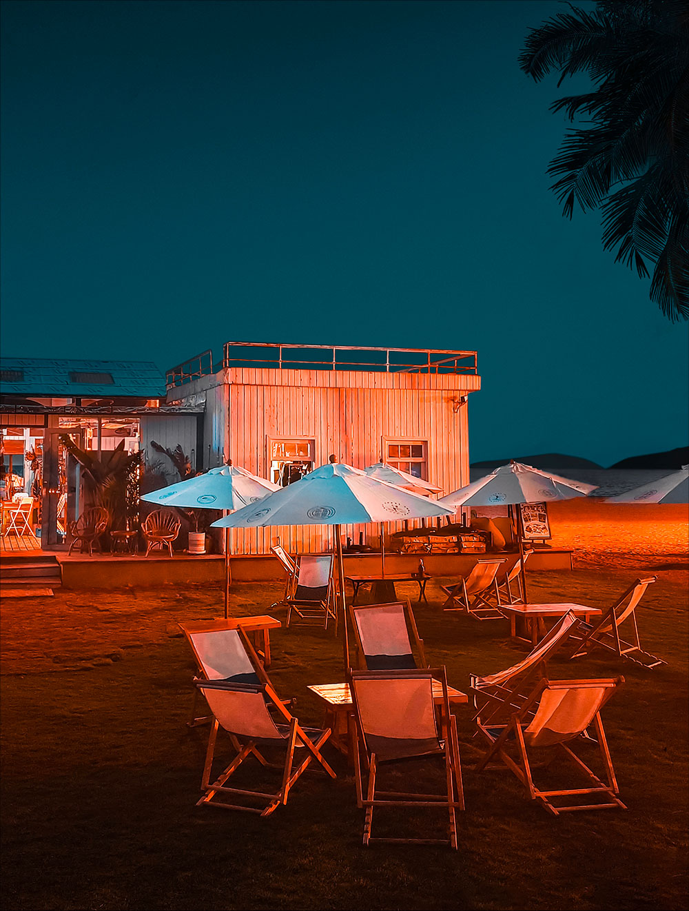 Образец фото, снятого на камеру vivo V30 Lite с использованием стильных ночных фильтров Киберпанк 